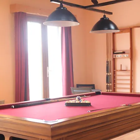 Chez Maguy D'hotes Et Bed & Breakfast Les Angles (Pyrenees-Orientales)