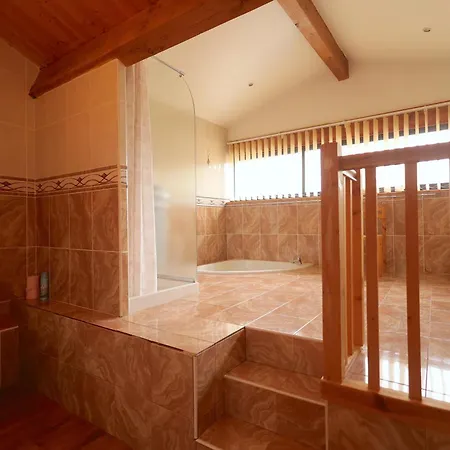 فندق مبيت وإفطار Chez Maguy D'hotes Les Angles (Gard)