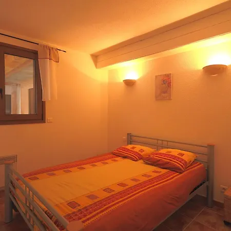 Chez Maguy D'hotes Et